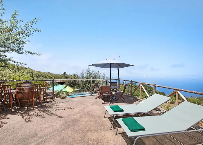 Carmenes Vila Icod De Los Vinos