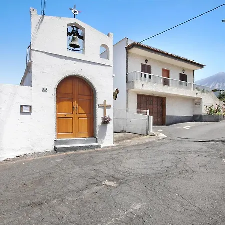 Carmenes Villa